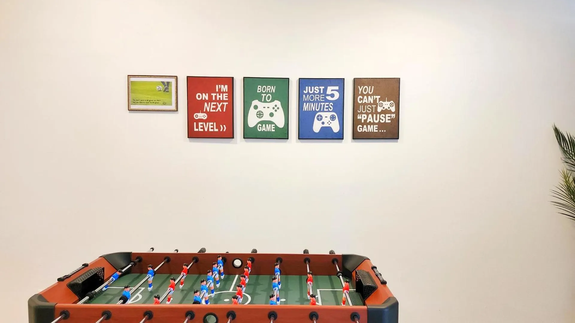 16Pax Bukit Bintang Pavilion/Fahrenheit/ Netflix Kuala Lumpur Malezja